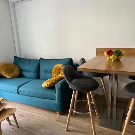 Climatise Avec Parking Prive Terrasse A 2 Min Monaco 10 Min 아파트